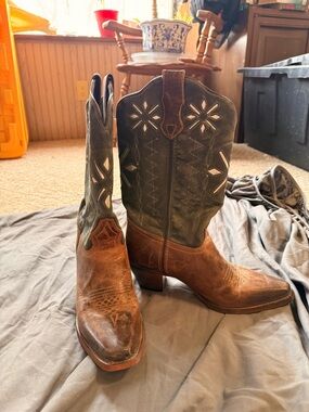 Laredo Brown Two-Tone Western Heeled Cowboy Boots